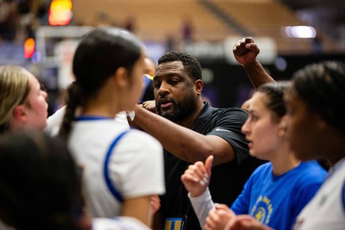 Jefferson Willamette 6A Oregon girls basketball quarterfinal 2024 Naji Saker-68